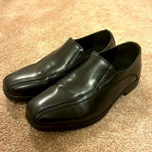 Stafford Memory Foam Boys Dress Shoes